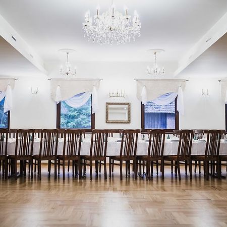 ミリチ W Starym Mlynie Bed & Breakfast エクステリア 写真