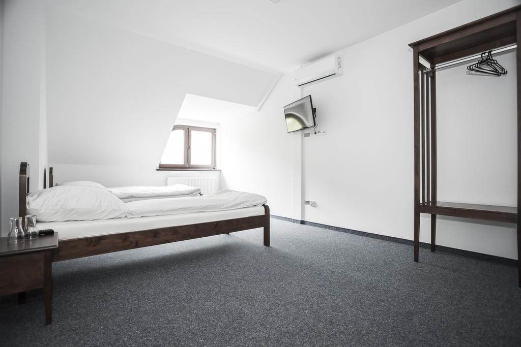 ミリチ W Starym Mlynie Bed & Breakfast 部屋 写真